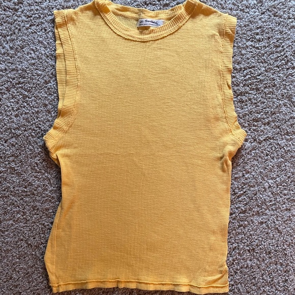 🦇 Free people (we the free) Womens size small yellow muscle tank - Picture 1 of 10